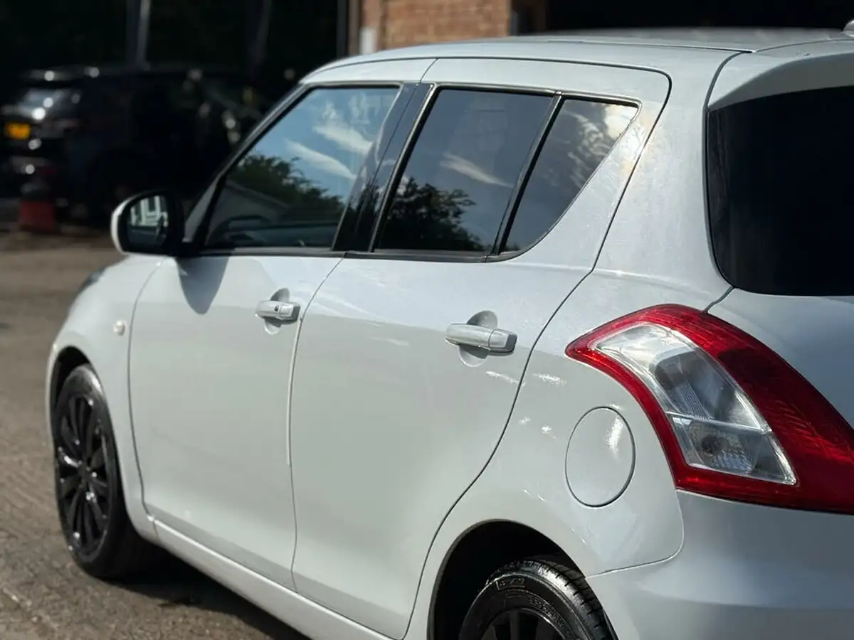 2011-suzuki-swift-12-sz4-5d-auto-big-25