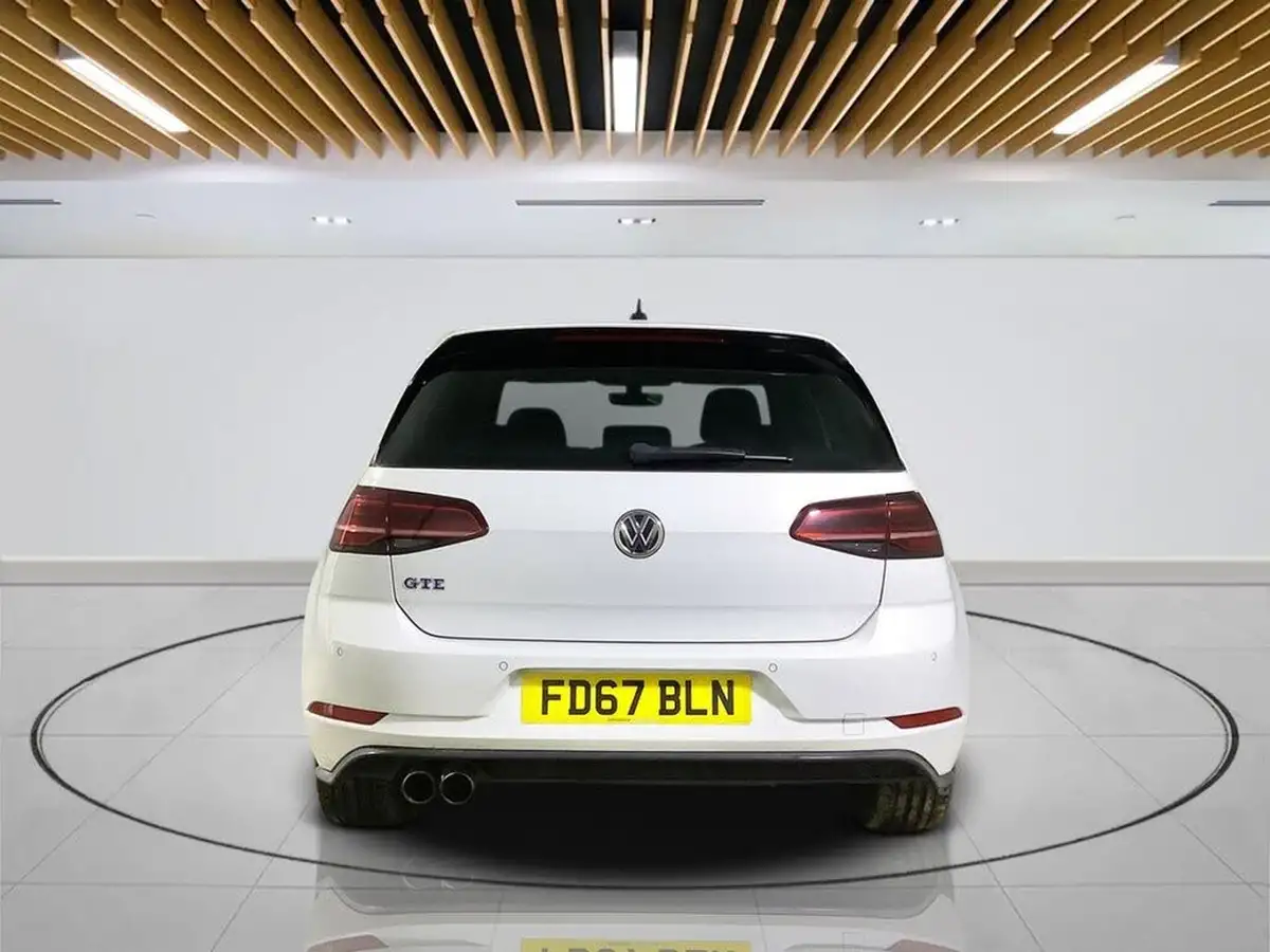 2018-volkswagen-golf-14-tsi-gte-advance-big-6