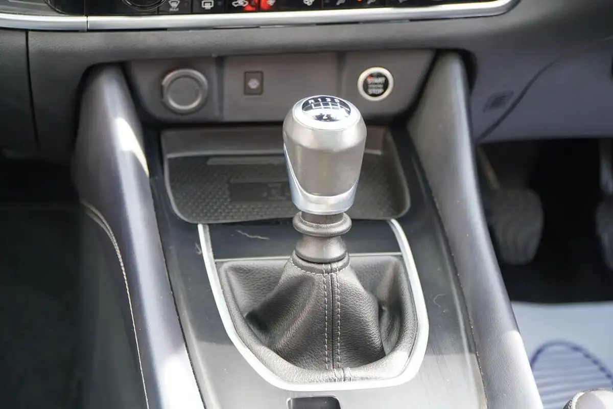2022-nissan-qashqai-13-dig-t-tekna-140ps-mild-hybrid-big-22