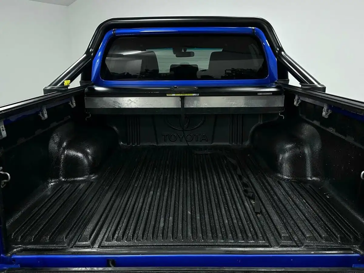 2021-toyota-hi-lux-28d-4d-invincible-x-at35-204hpeu6dt-e-big-37
