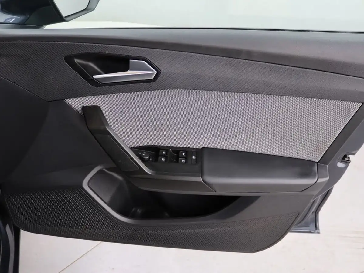 2022-seat-leon-10-tsi-evo-se-dynamic-hatchback-big-26