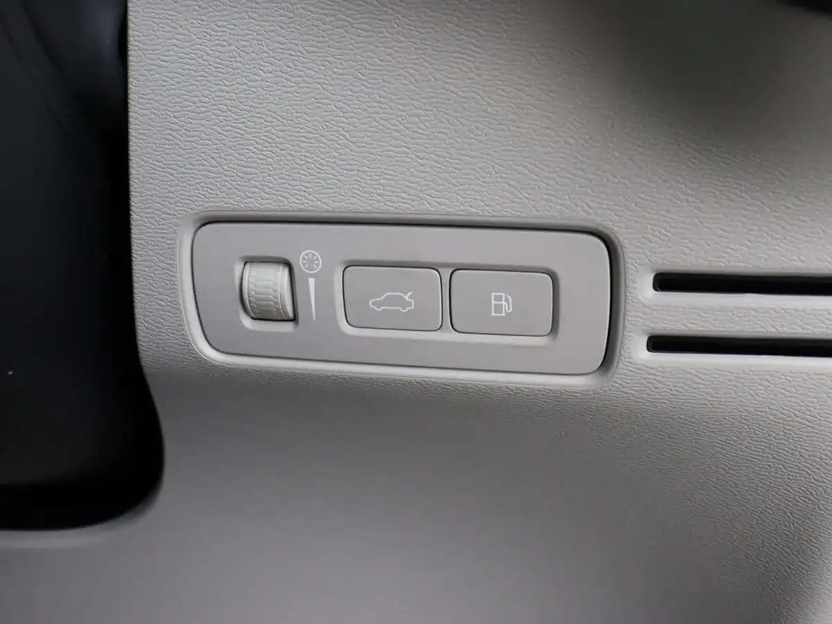 2022-volvo-xc40-15-t5-inscription-pro-big-38
