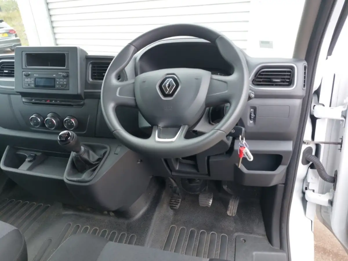 2022-dacia-duster-13-tce-prestige-150bhp-edc-big-6