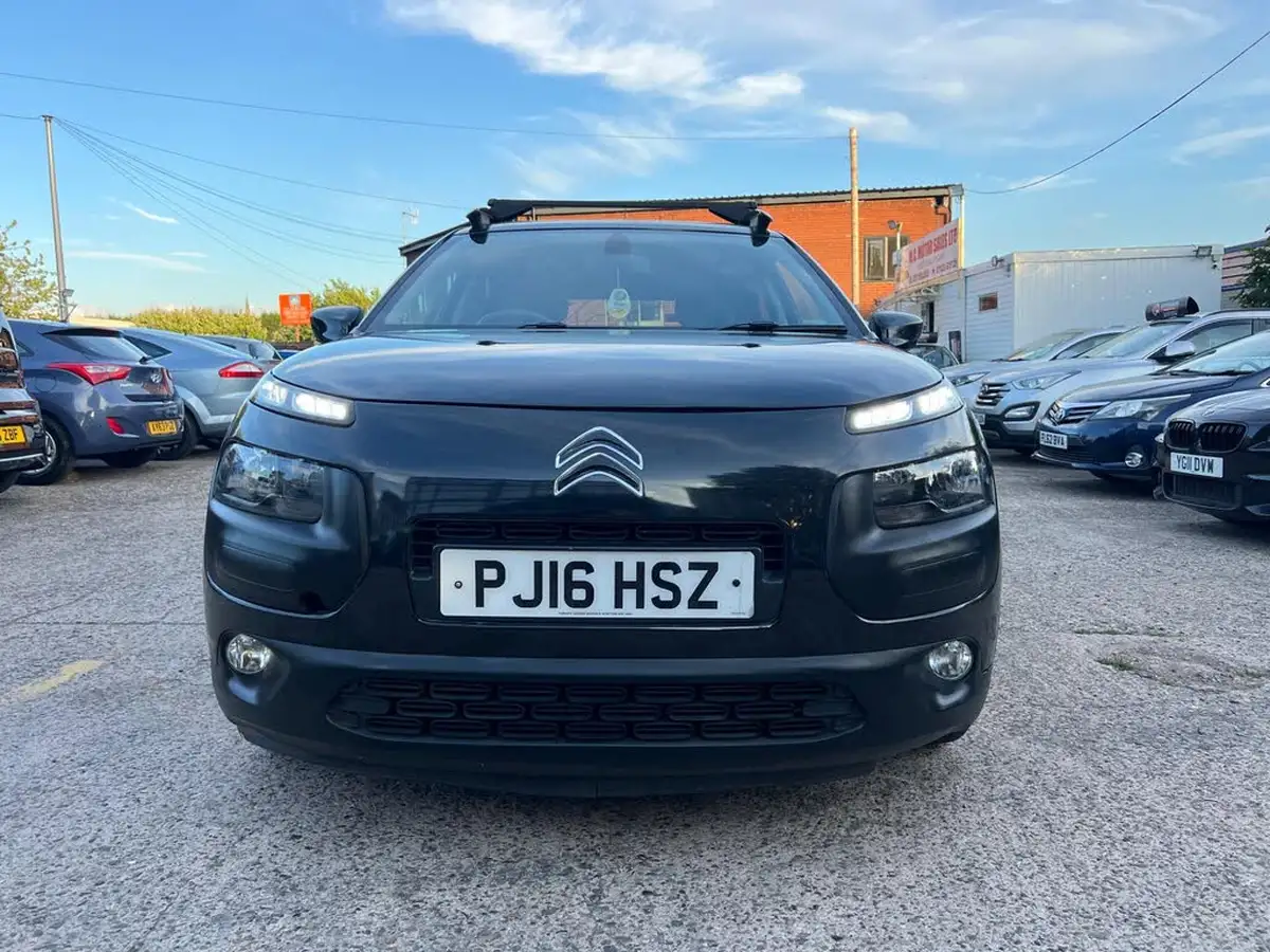 2016-citroen-c4-cactus-12-puretech-flair-110ps-ss-big-11