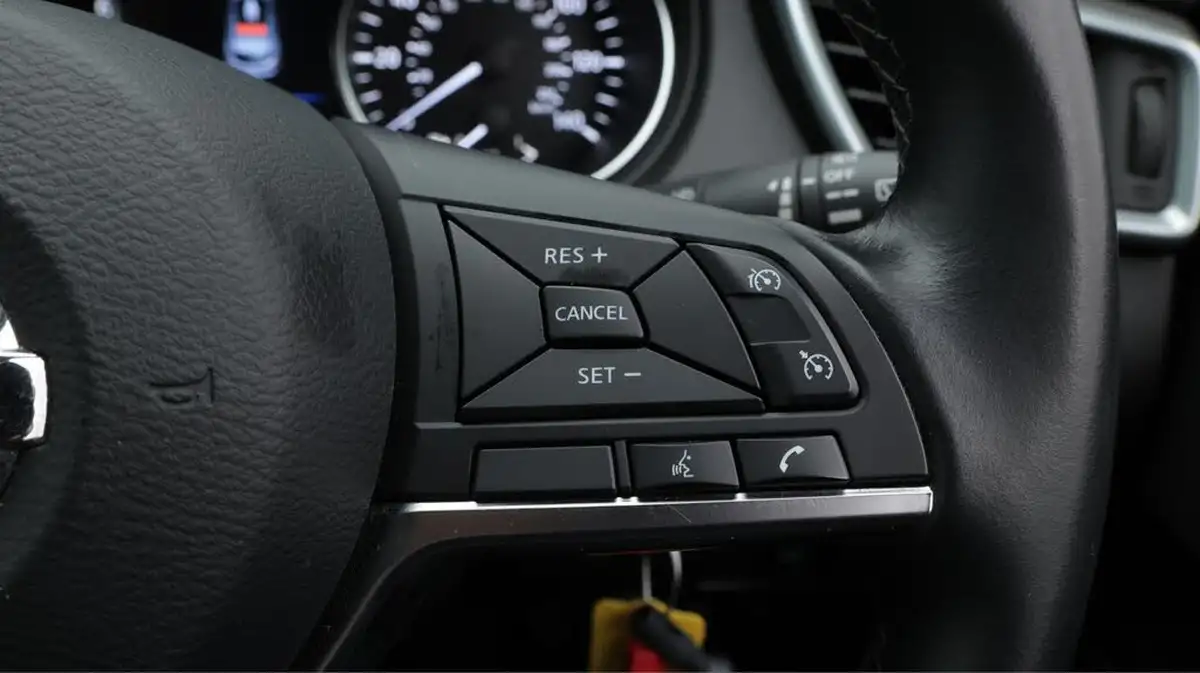 2020-nissan-qashqai-13-dig-t-acenta-premium-160ps-dct-big-23