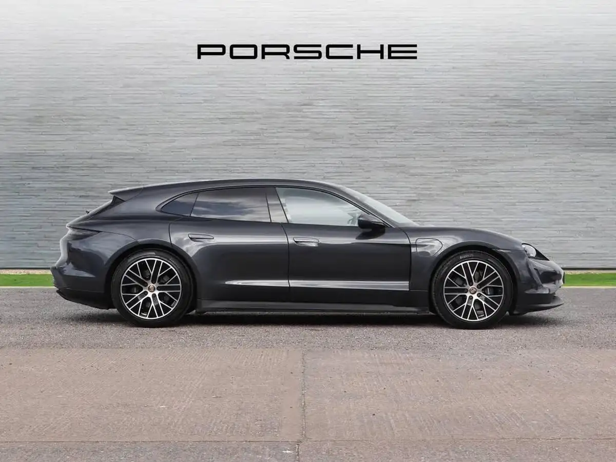 2022-porsche-taycan-e-sport-turismo-476ps-performance-battery-plus-big-1
