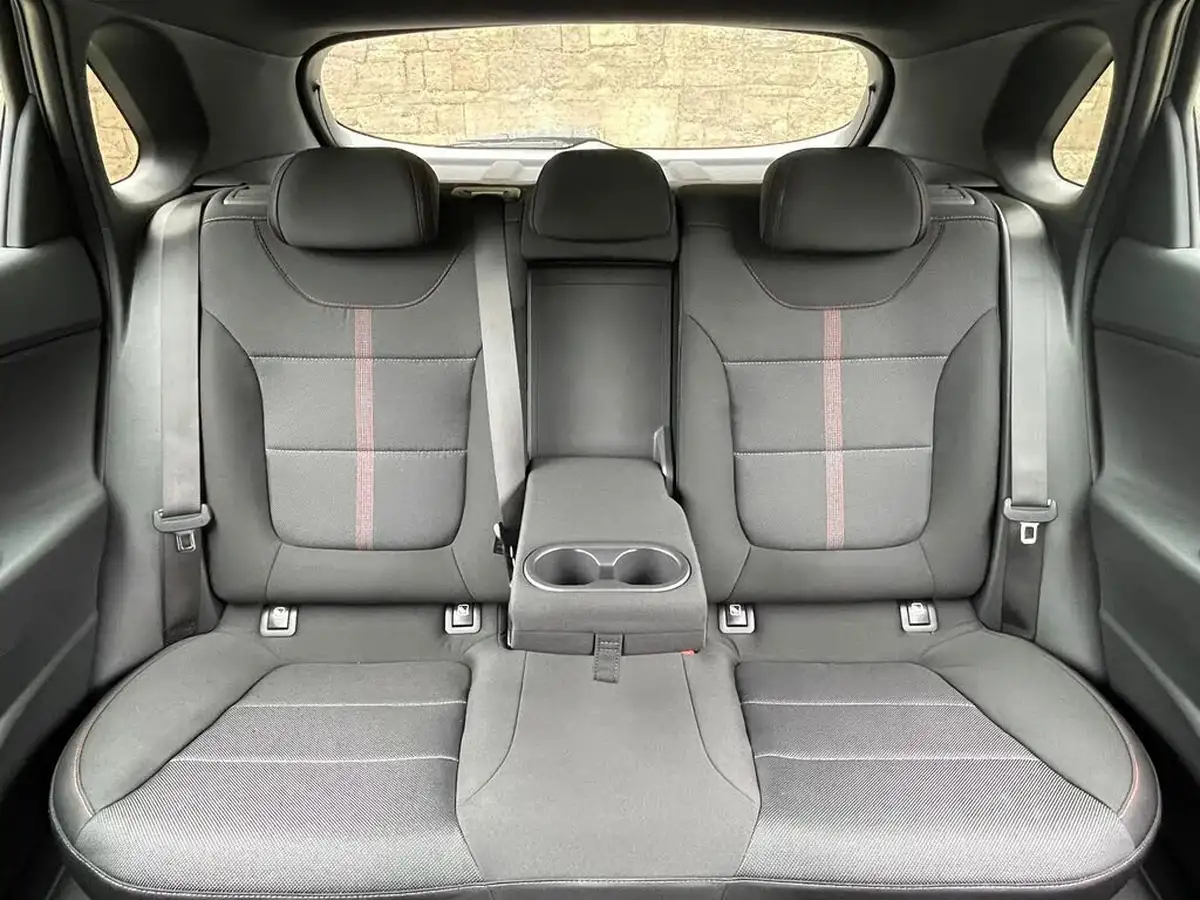 2023-hyundai-i30-15-t-gdi-n-line-hatchback-dct-big-21