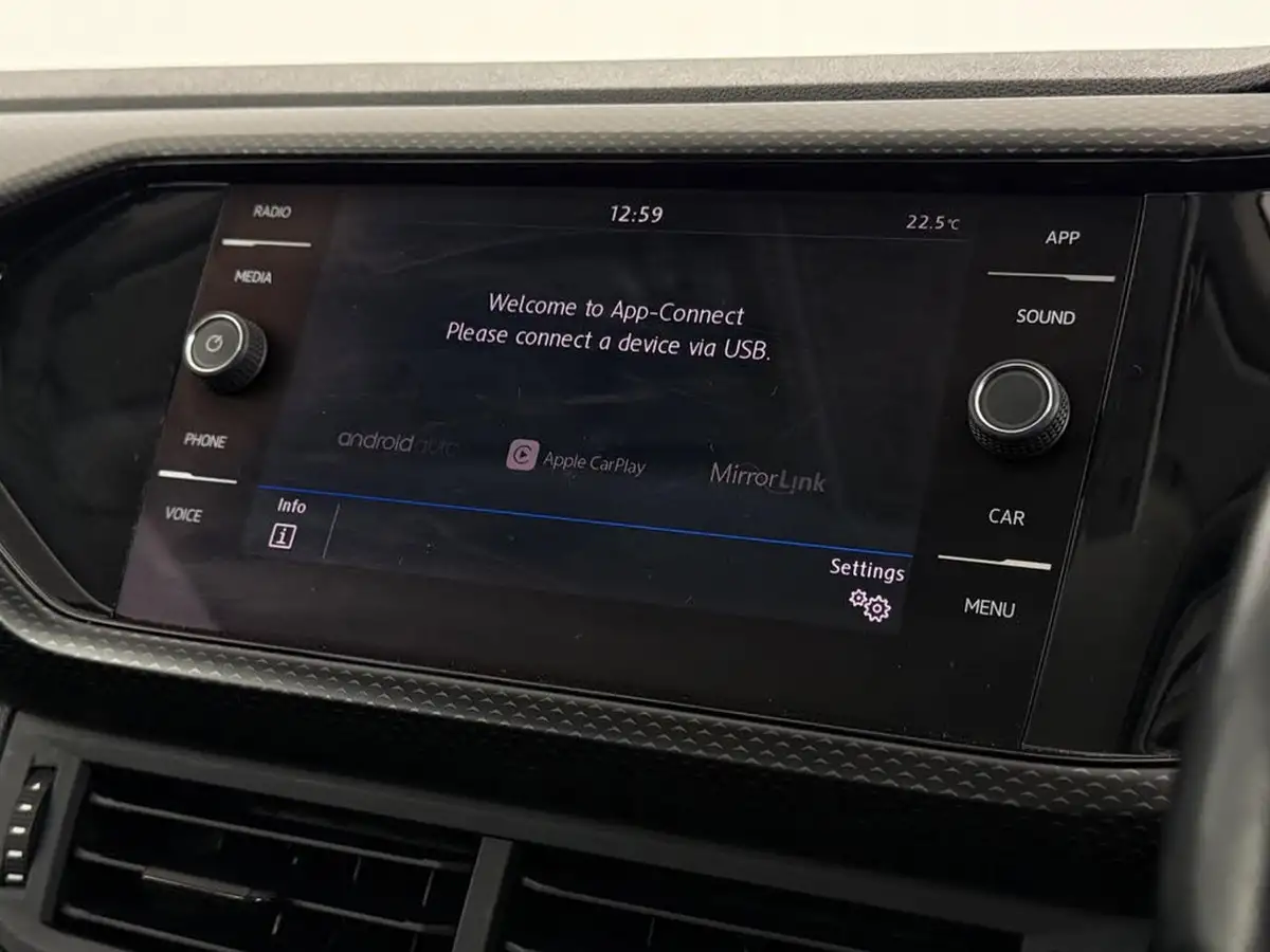 2019-volkswagen-t-cross-10-tsi-se-115ps-dsg-big-27