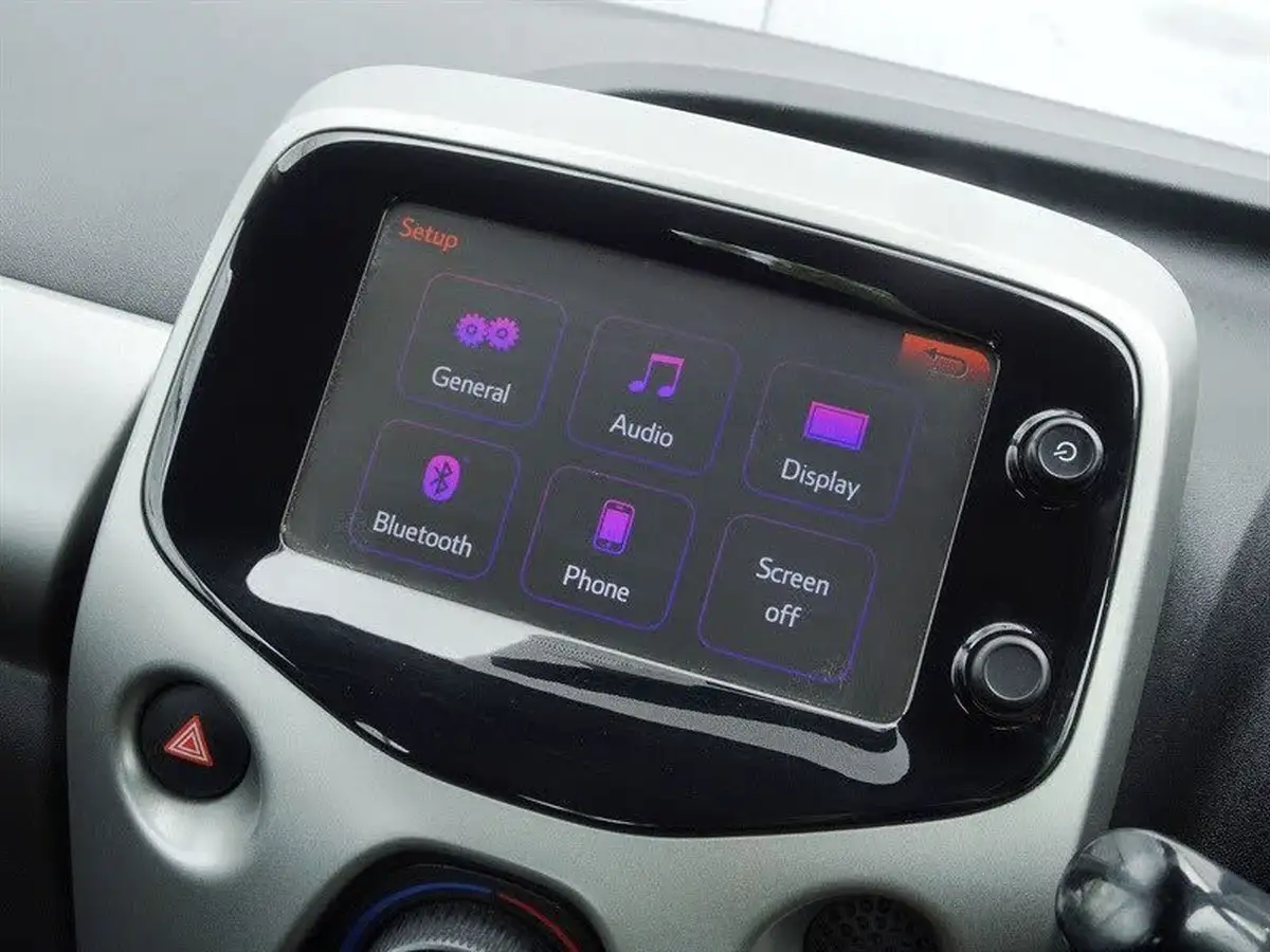 2016-citroen-c1-12-puretech-feel-82ps-5d-big-19