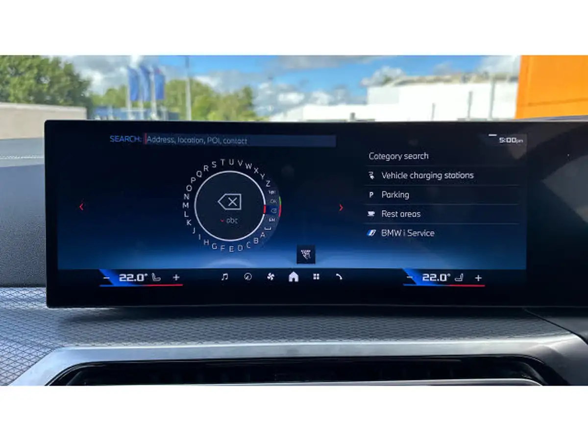2023-bmw-i4-e-m50-big-39