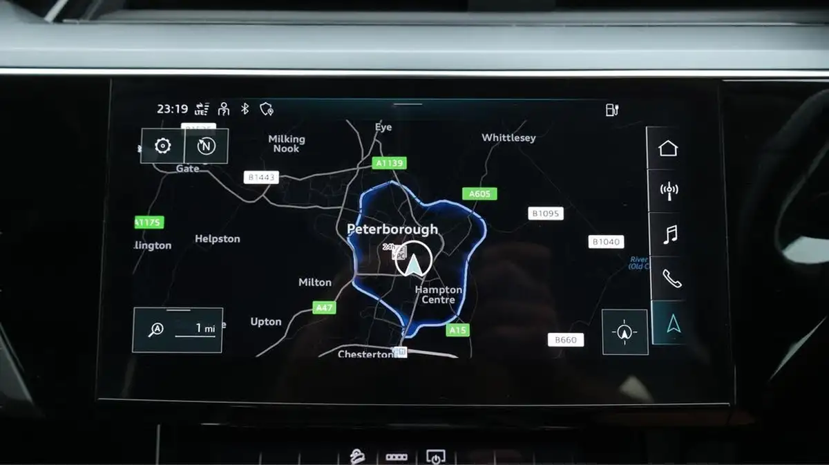 2020-audi-e-tron-50e-technik-big-11