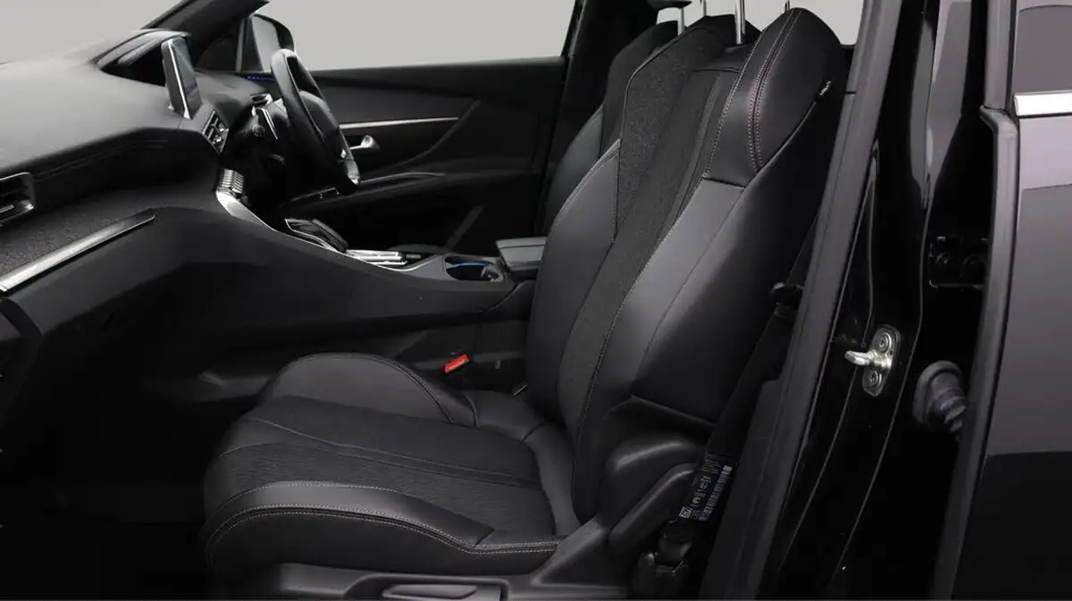 2019-peugeot-5008-suv-15-bluehdi-gt-line-eat8-big-14