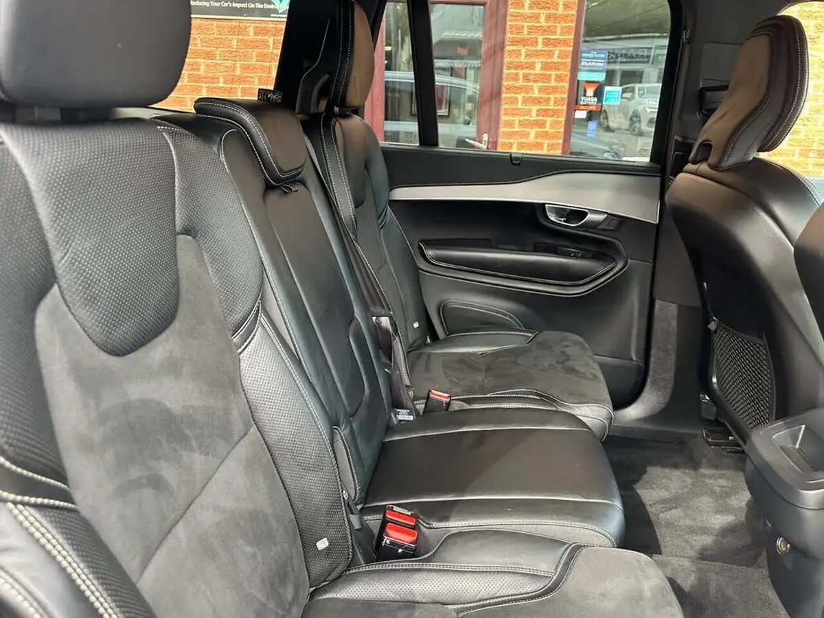 2019-volvo-xc90-20td-d5-r-design-big-22