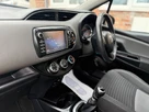 2018-toyota-yaris-15-vvt-i-icon-navi-small-31