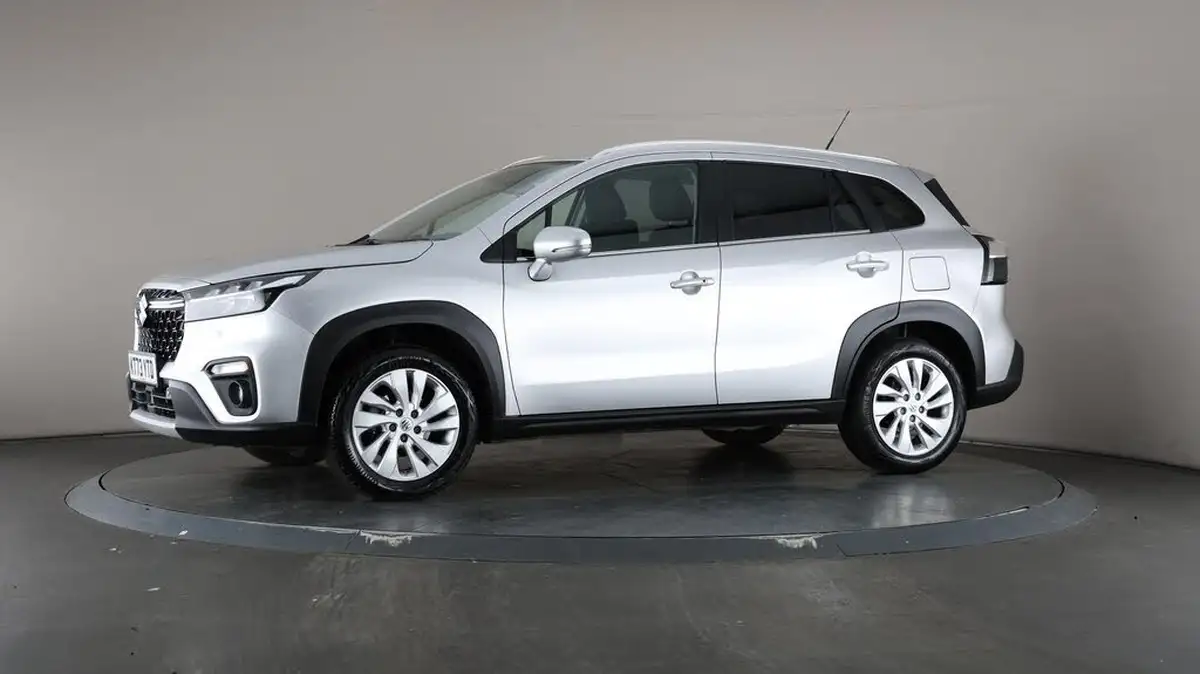 2023-suzuki-s-cross-14-boosterjet-motion-big-38
