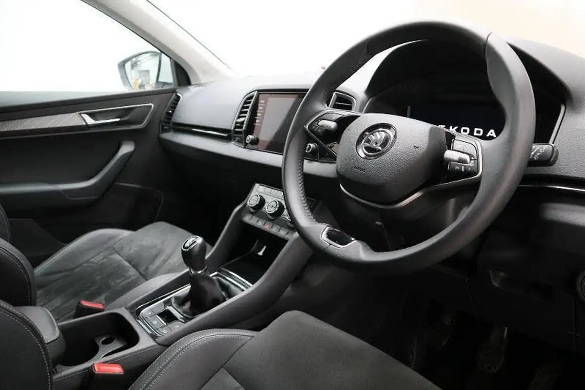 2024-skoda-karoq-10-tsi-se-l-edition-big-3