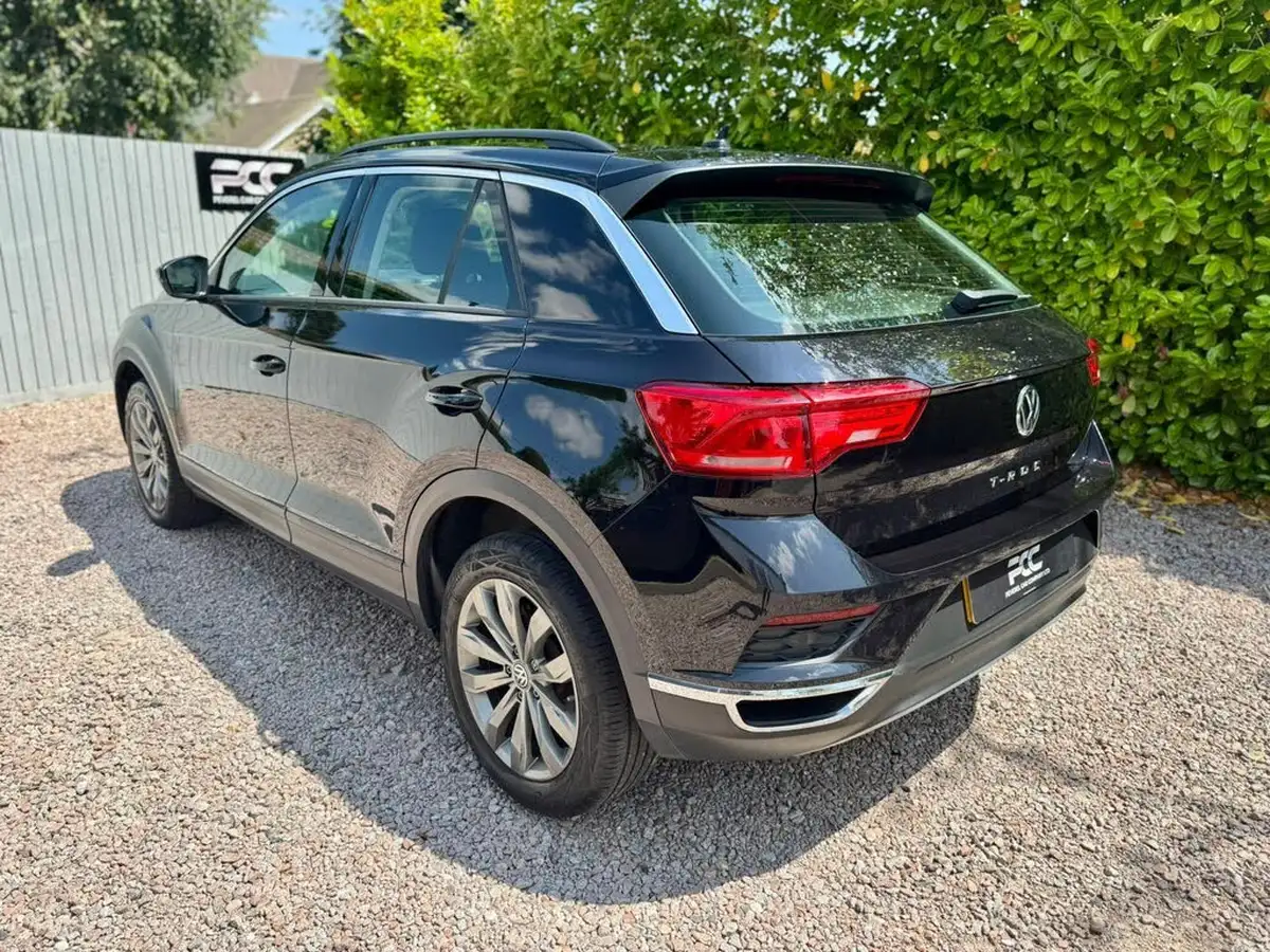 2020-volkswagen-t-roc-15-tsi-se-big-7