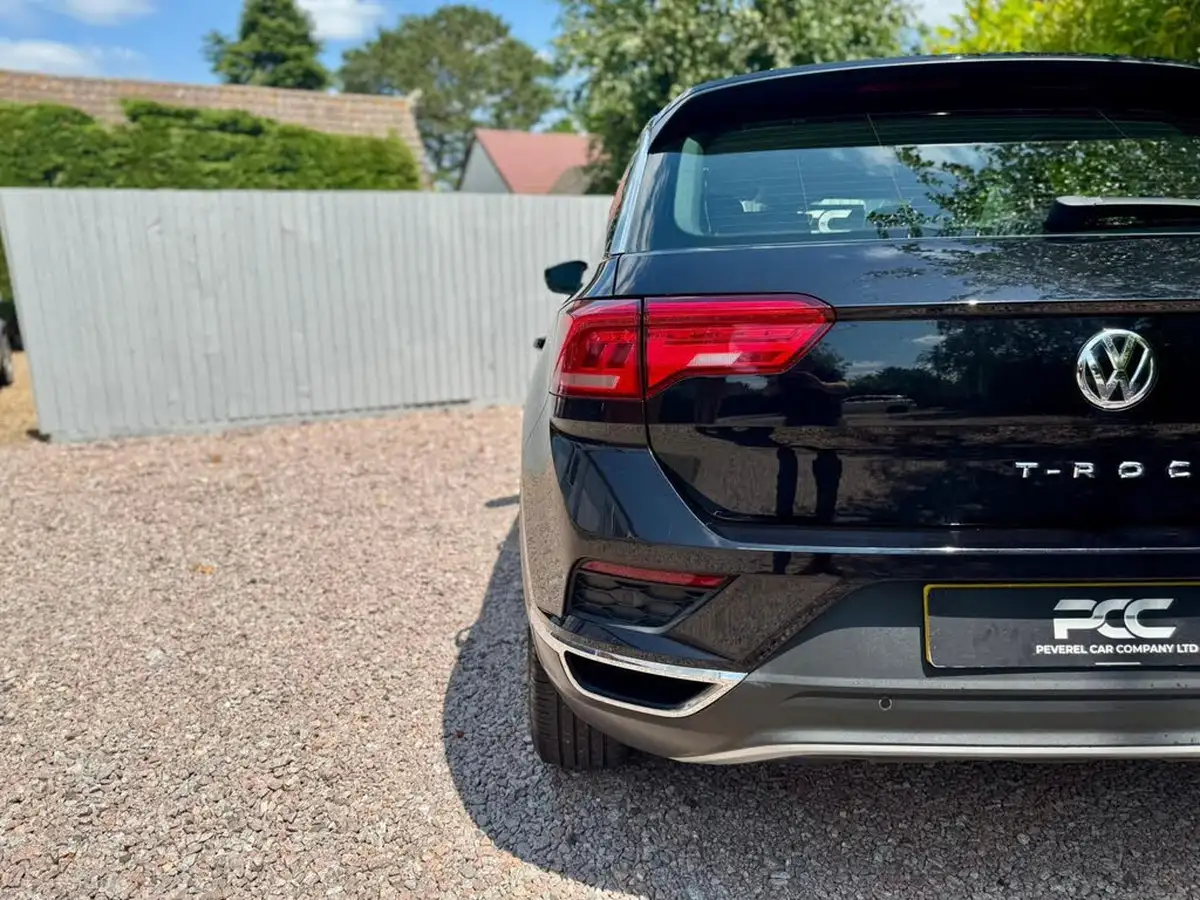 2020-volkswagen-t-roc-15-tsi-se-big-31