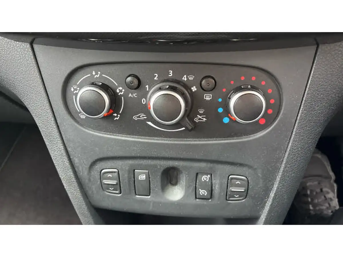 2018-dacia-sandero-stepway-15dci-laureate-big-25