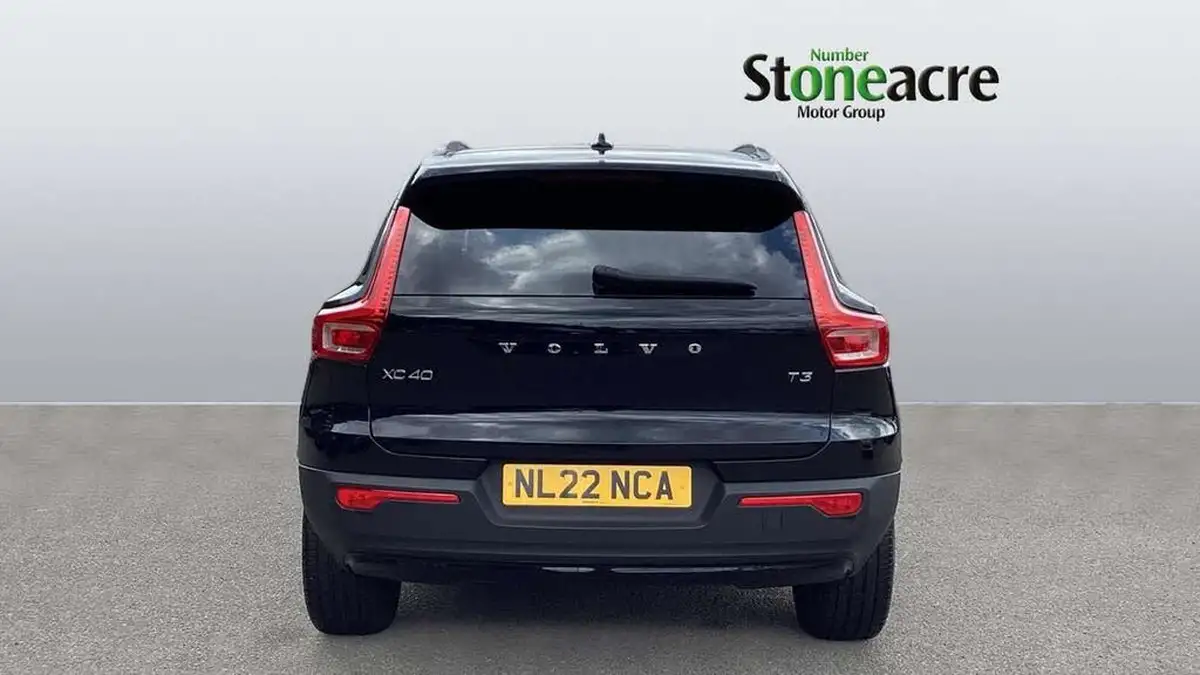 2022-volvo-xc40-15-t3-r-design-auto-big-6