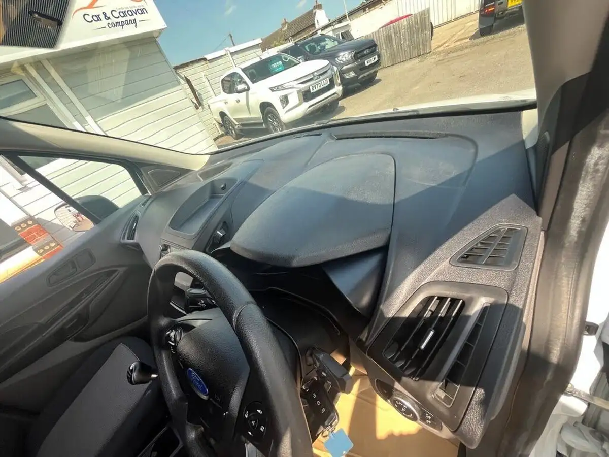 2021-ford-transit-connect-big-10