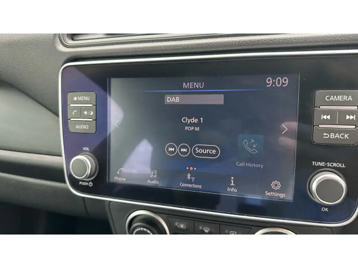 2021-nissan-leaf-e-acenta-big-11