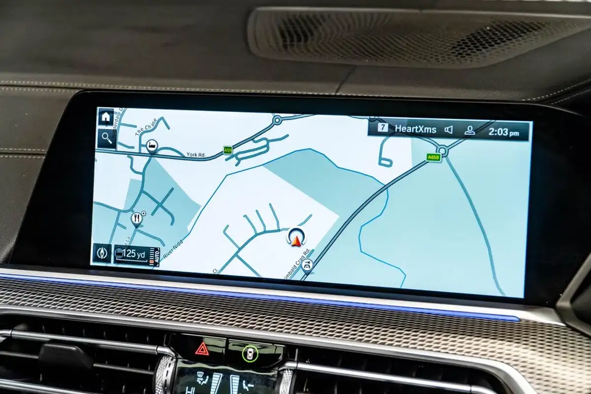 2020-bmw-x5-30td-m50d-big-23