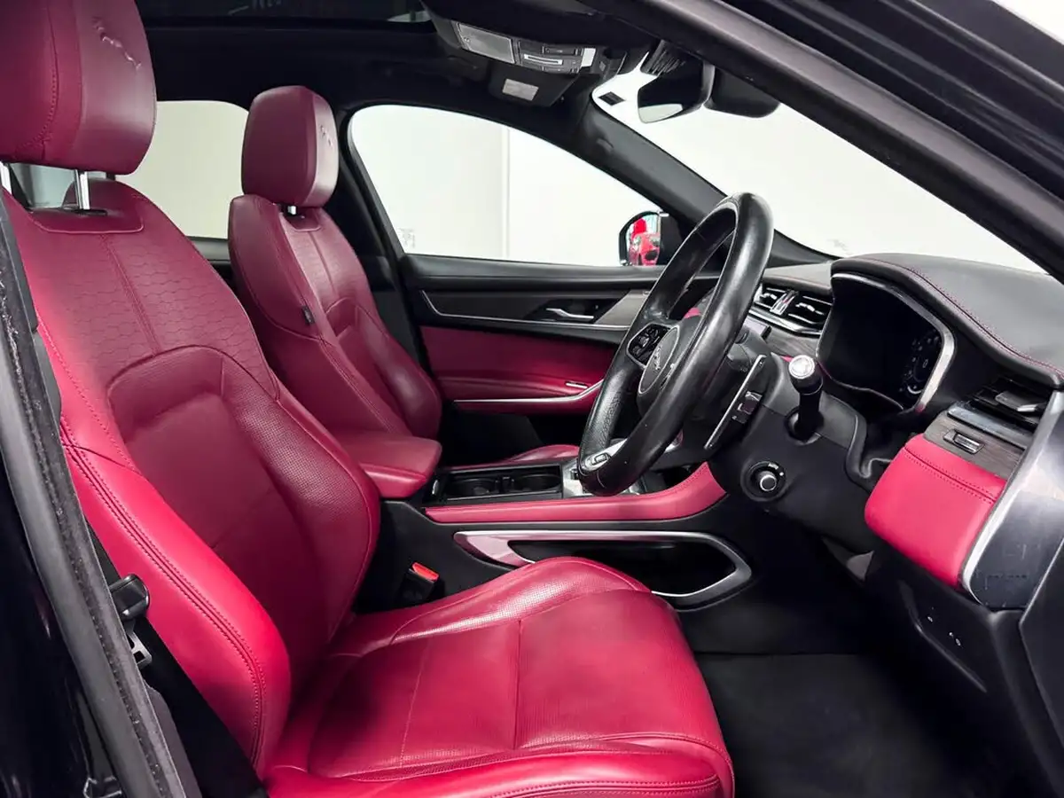 2021-jaguar-f-pace-20-d200-r-dynamic-se-mhev-big-23