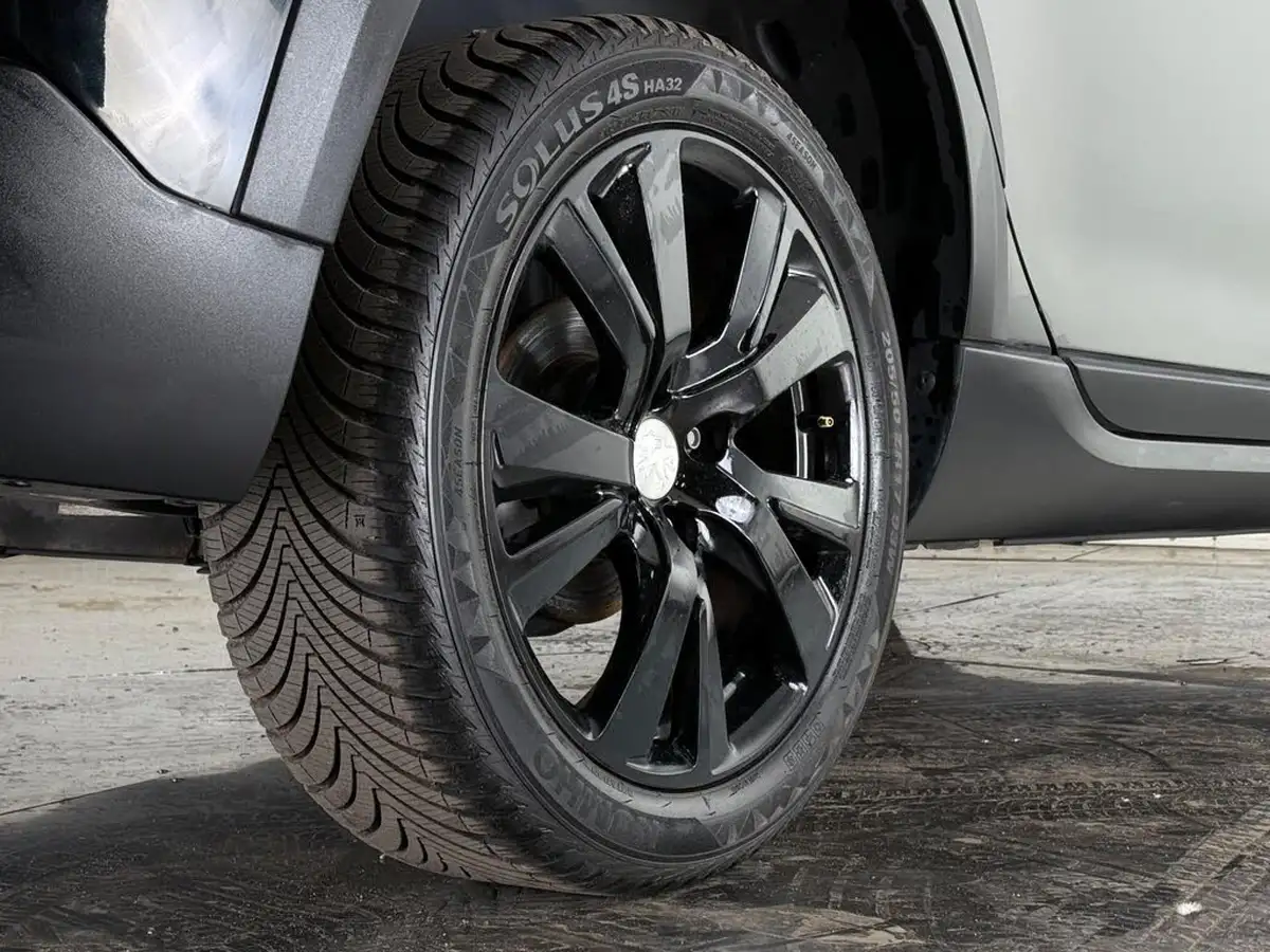 2018-peugeot-2008-suv-12-puretech-gt-line-110bhp-eat6-big-10