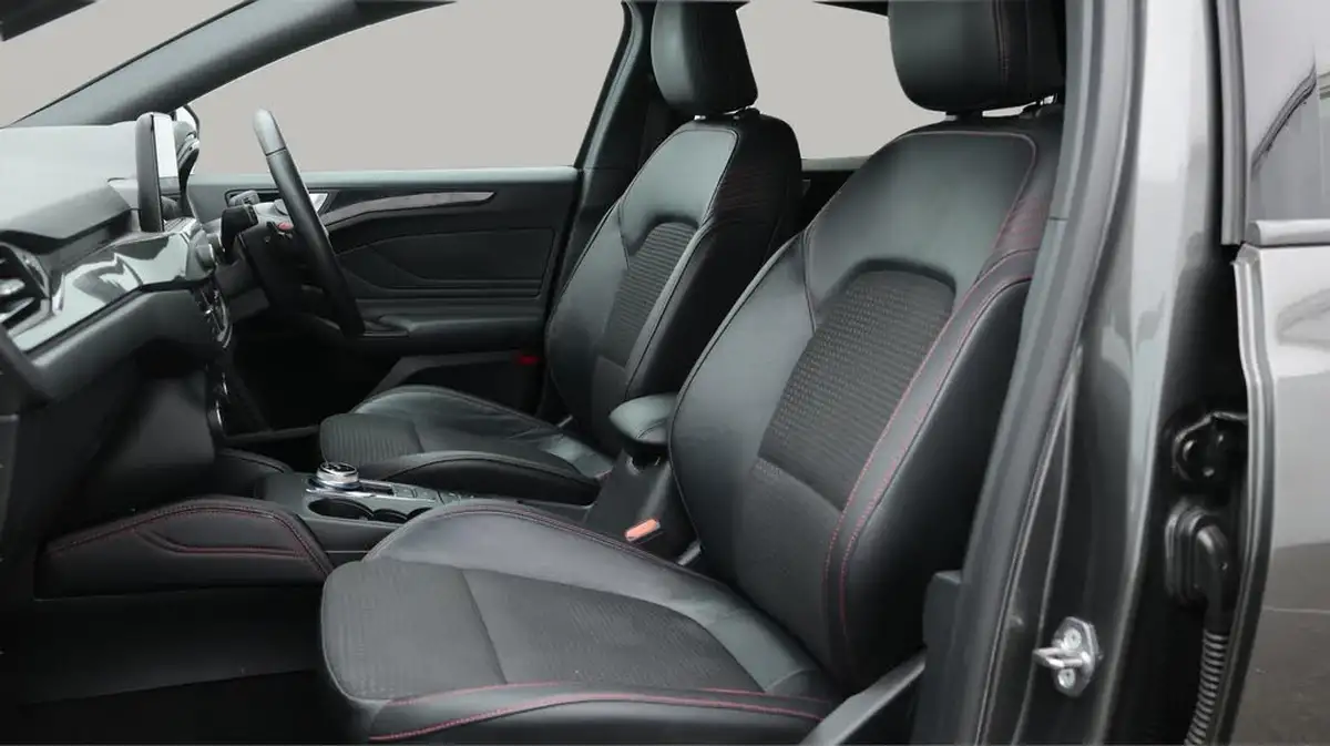 2020-ford-focus-15-st-line-x-hatchback-auto-big-14