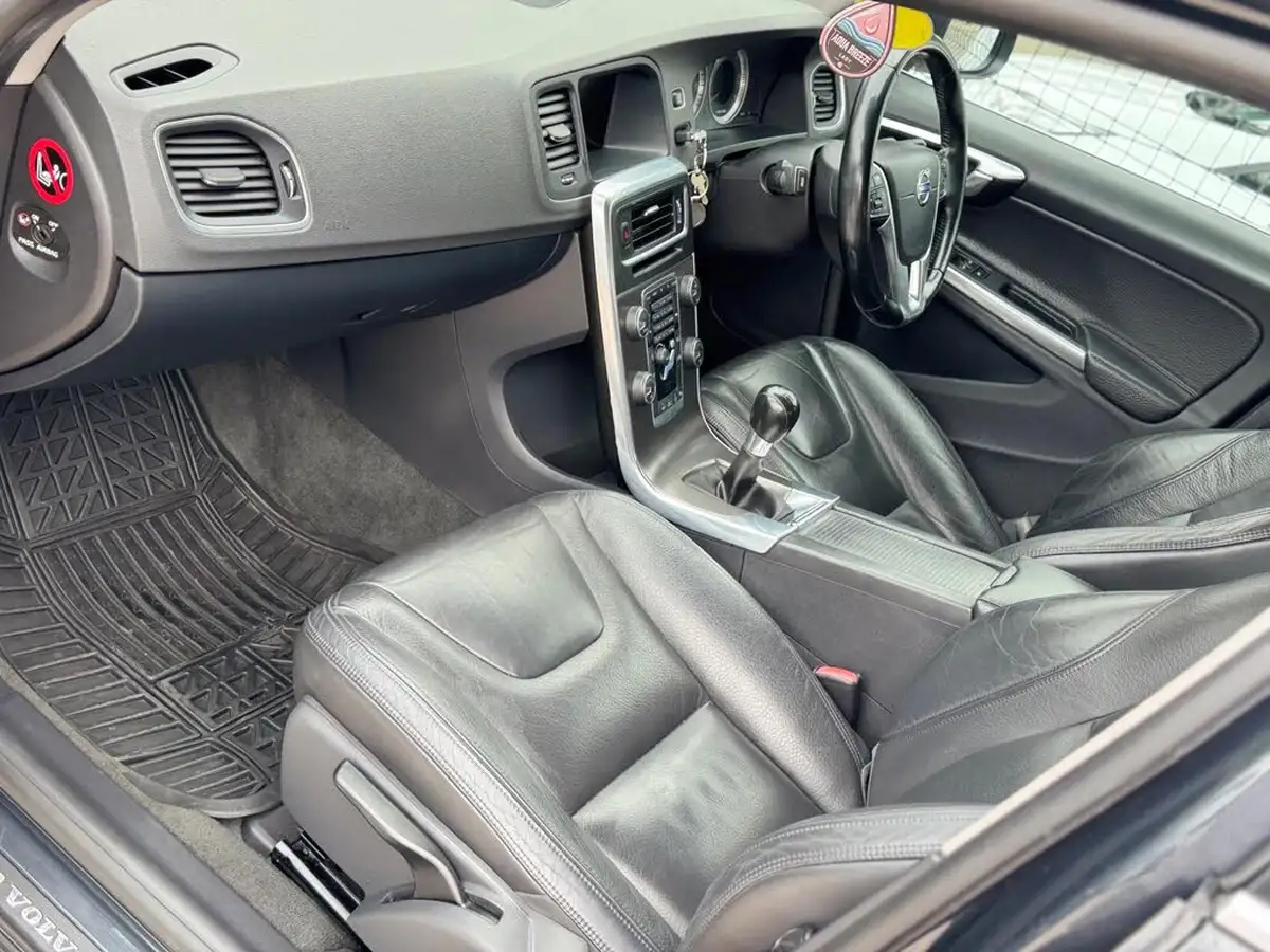 2010-volvo-s60-20td-d3-se-161bhp-1984cc-big-44