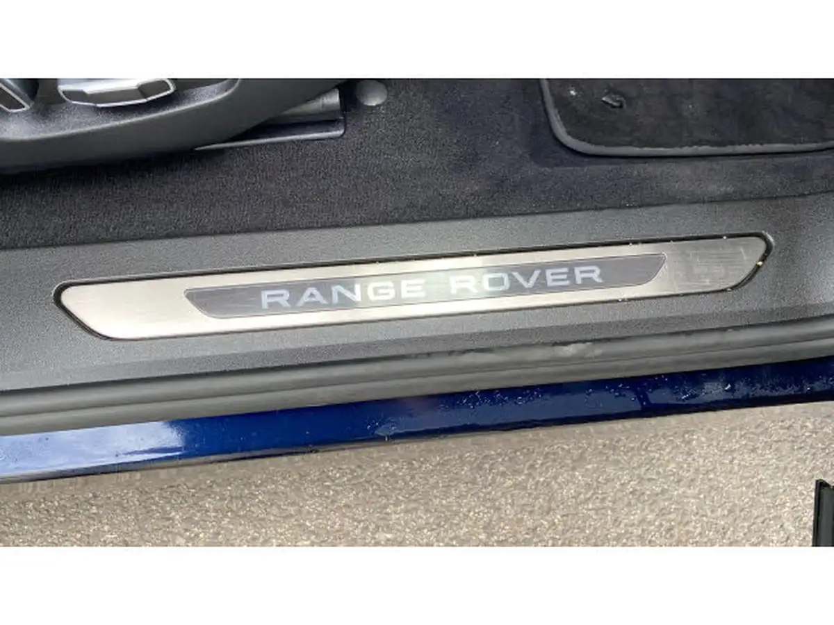2022-land-rover-range-rover-evoque-15-p300e-autobiography-big-32