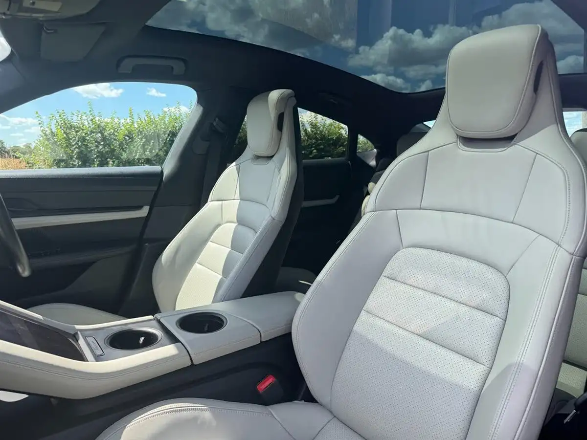 2020-porsche-taycan-e-4s-571ps-performance-battery-plus-big-10