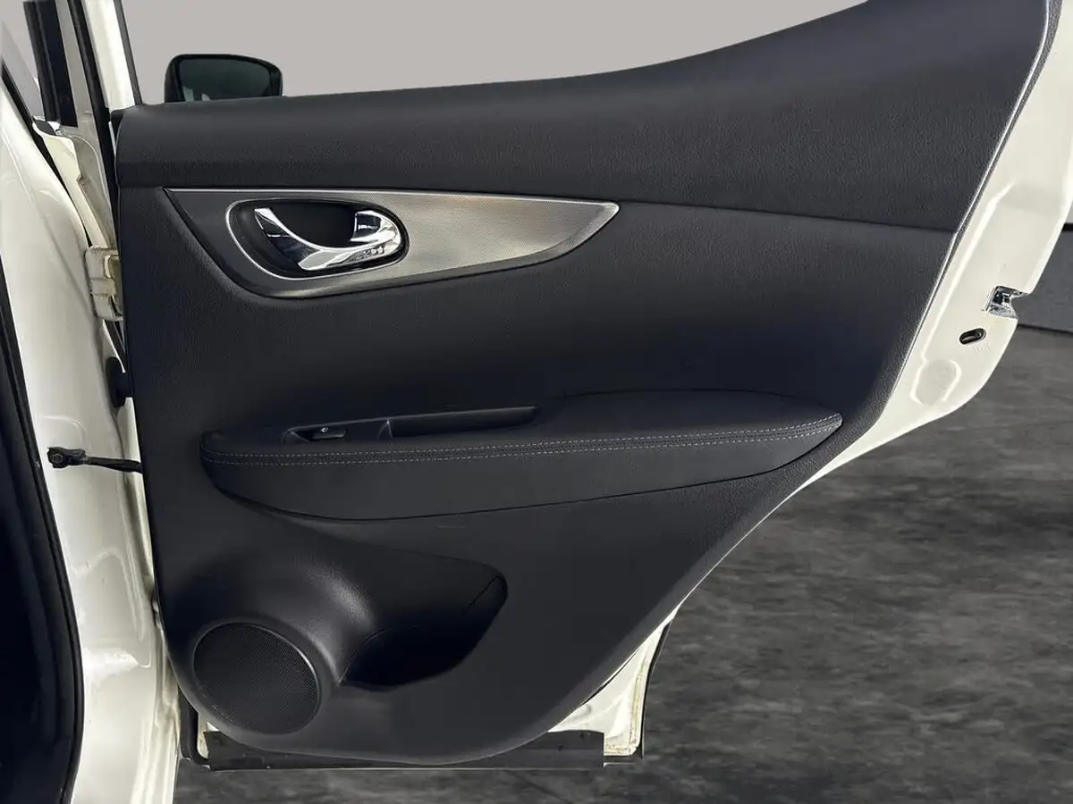 2021-nissan-qashqai-13-dig-t-n-motion-140ps-big-43