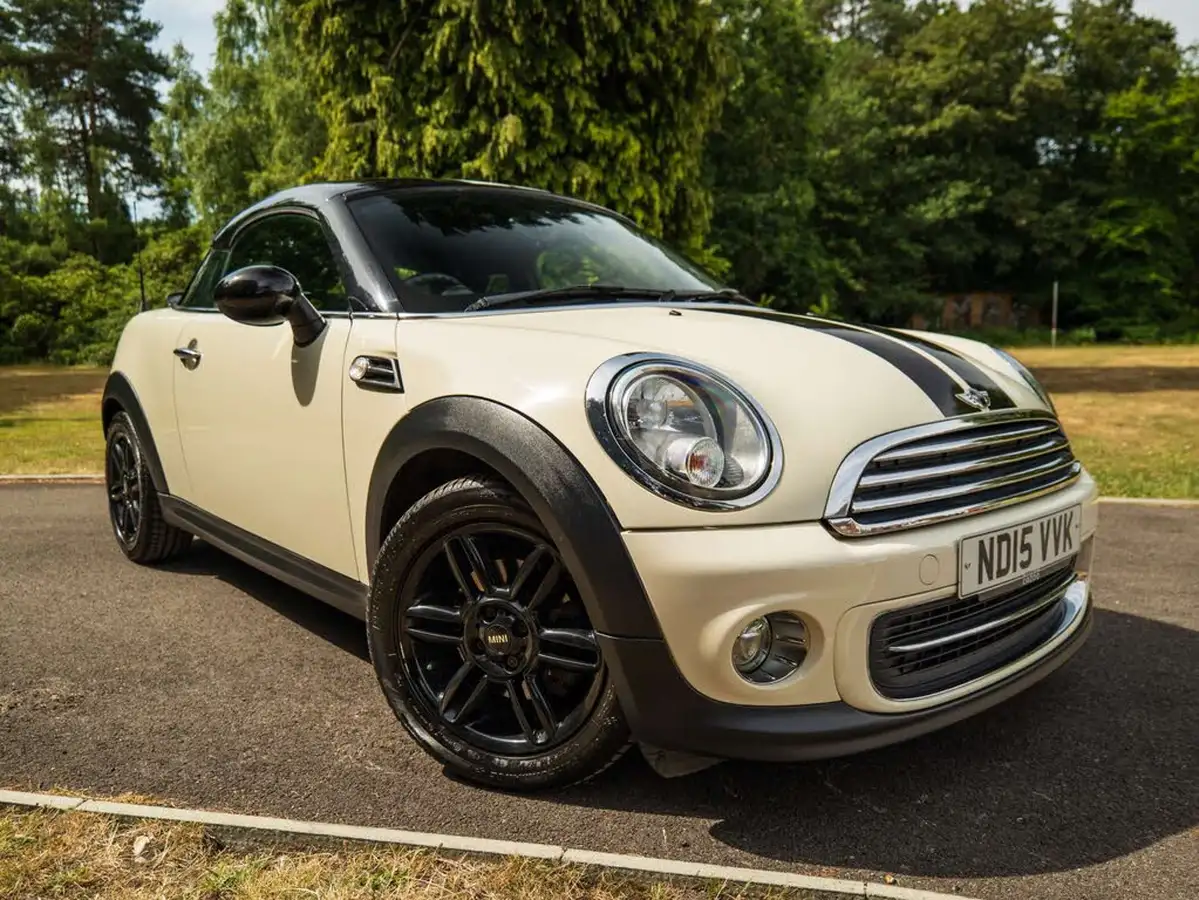 2015-mini-coupe-16-cooper-big-12