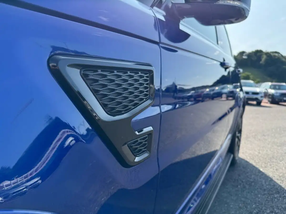 2016-land-rover-range-rover-sport-50-v8-svr-sc-550bhp-auto-big-31