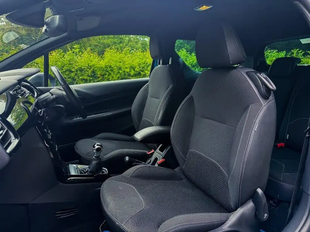 2014-citroen-ds3-16e-hdi-dstyle-plus-90bhp-airdream-big-14
