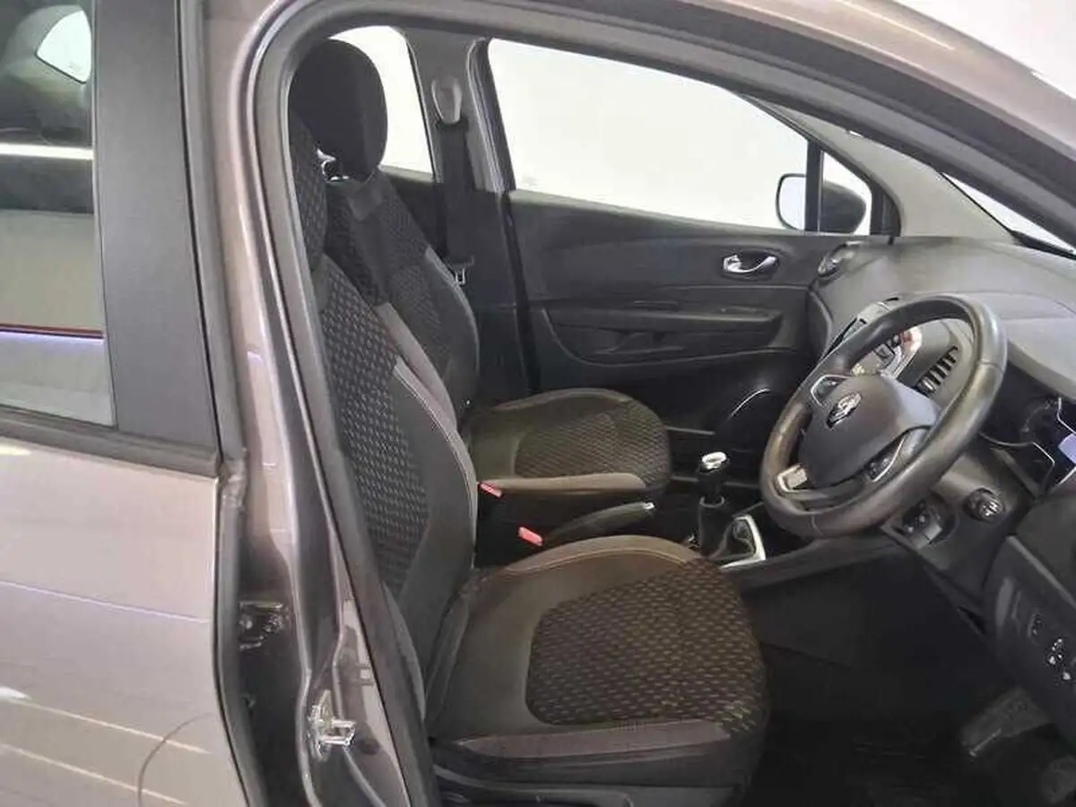 2017-renault-captur-09-tce-dynamique-nav-big-10