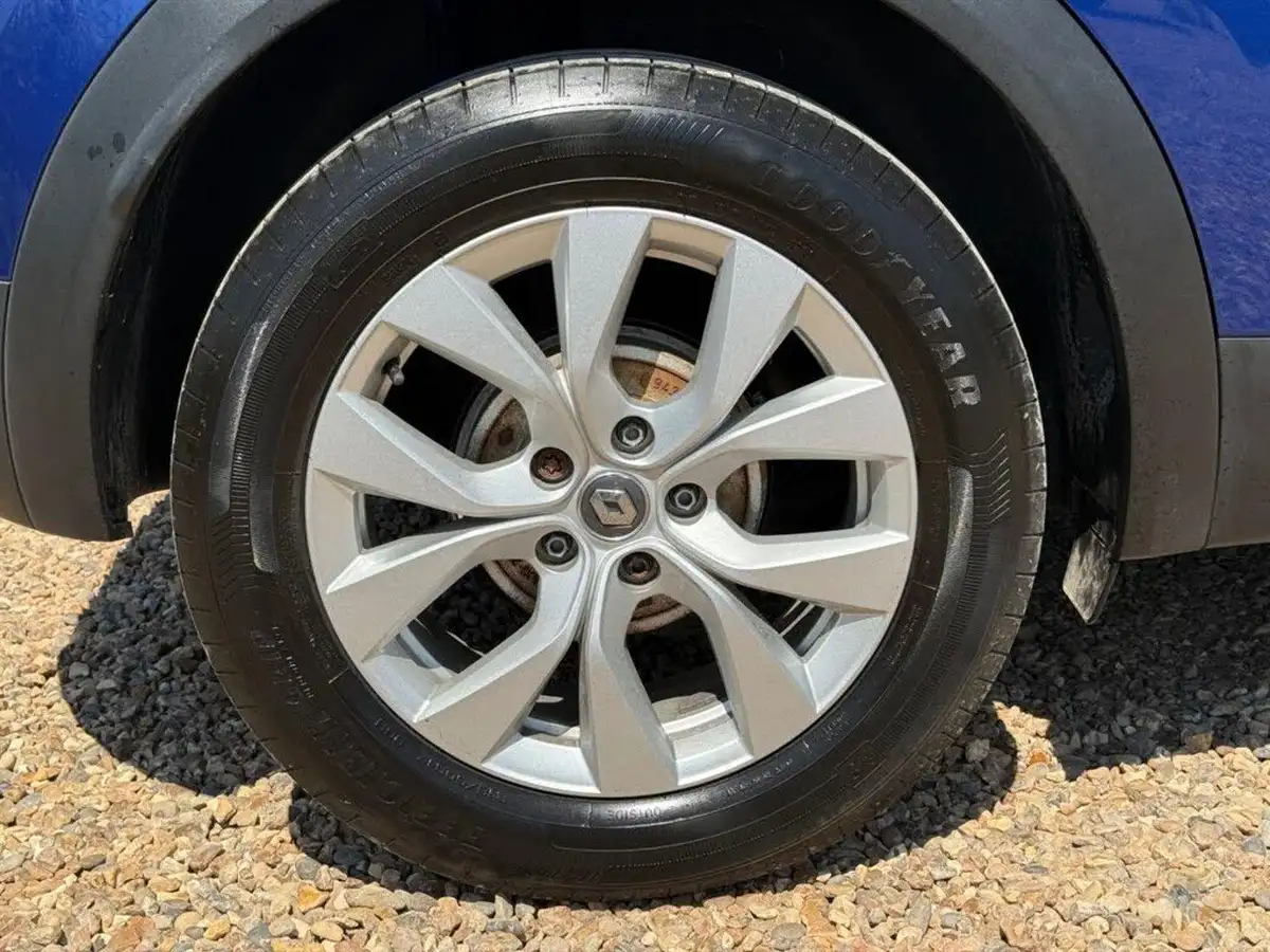 2021-renault-captur-13-tce-iconic-140ps-big-15