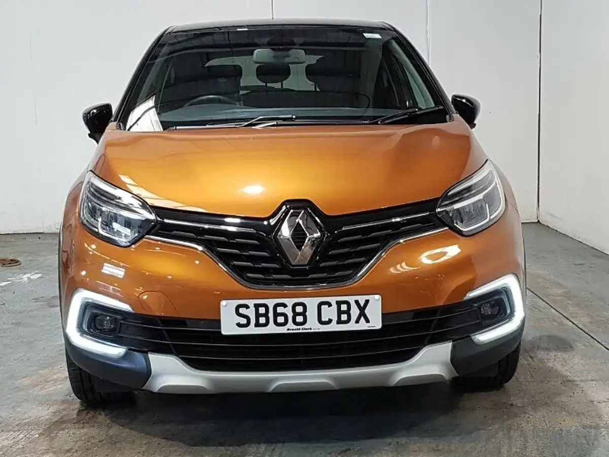 2018-renault-captur-09-tce-gt-line-big-11