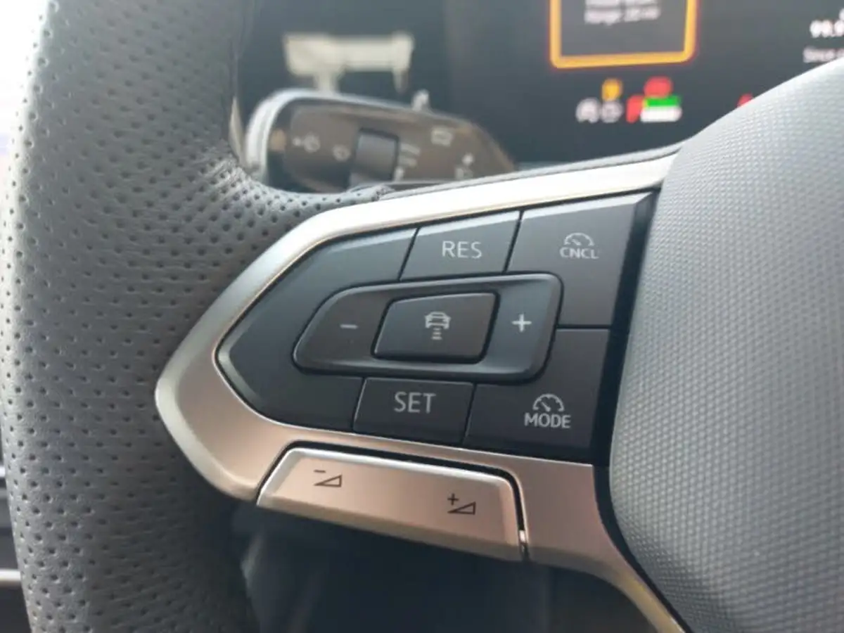 2024-volkswagen-tiguan-15-tsi-r-line-204ps-ehybrid-big-11