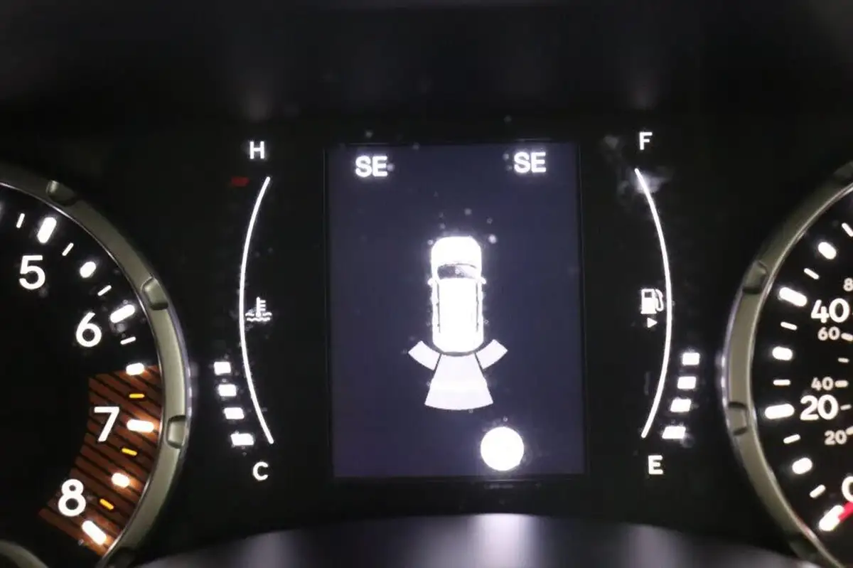 2021-jeep-renegade-10-gse-night-eagle-big-17