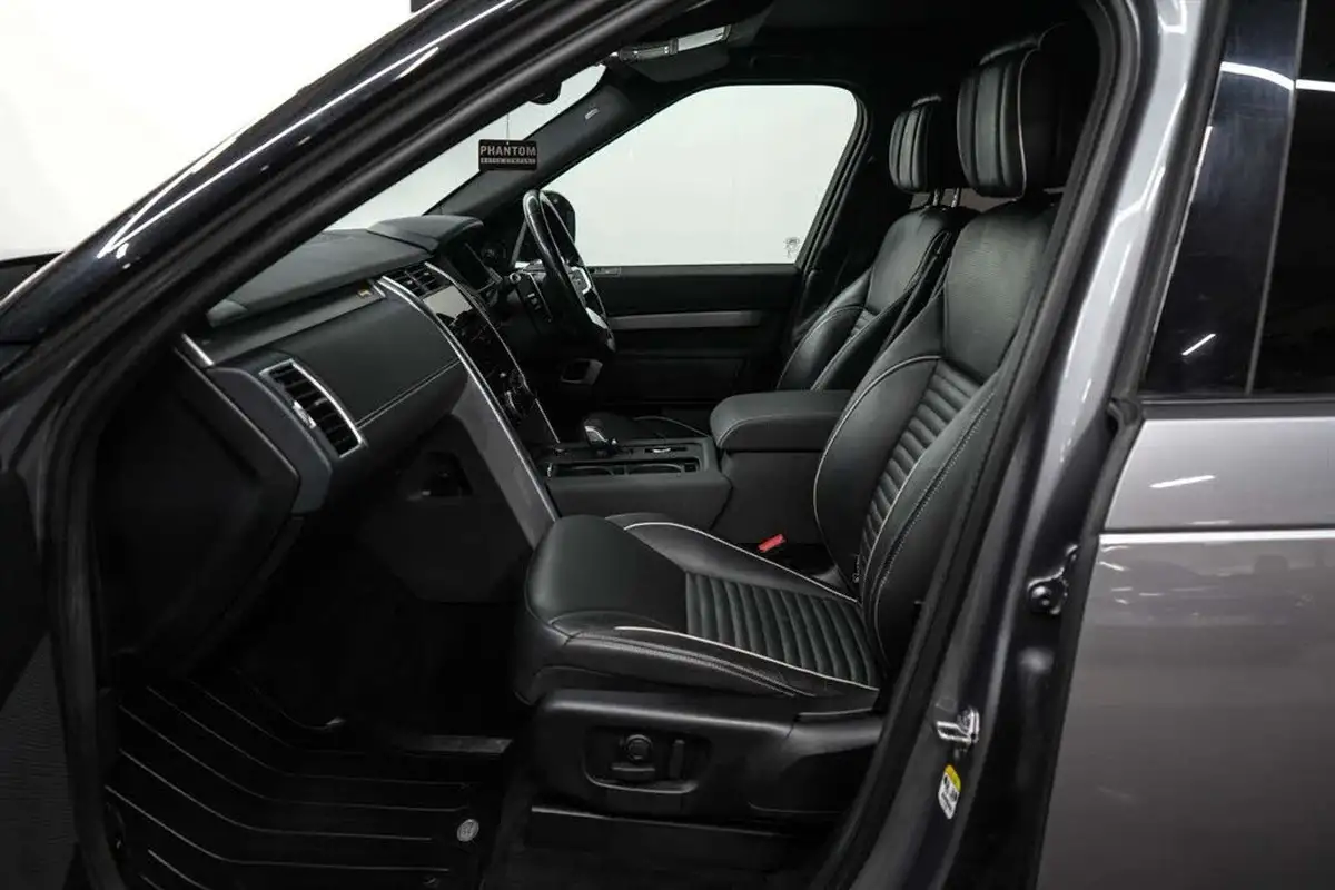 2021-land-rover-discovery-30-d300-r-dynamic-hse-big-20