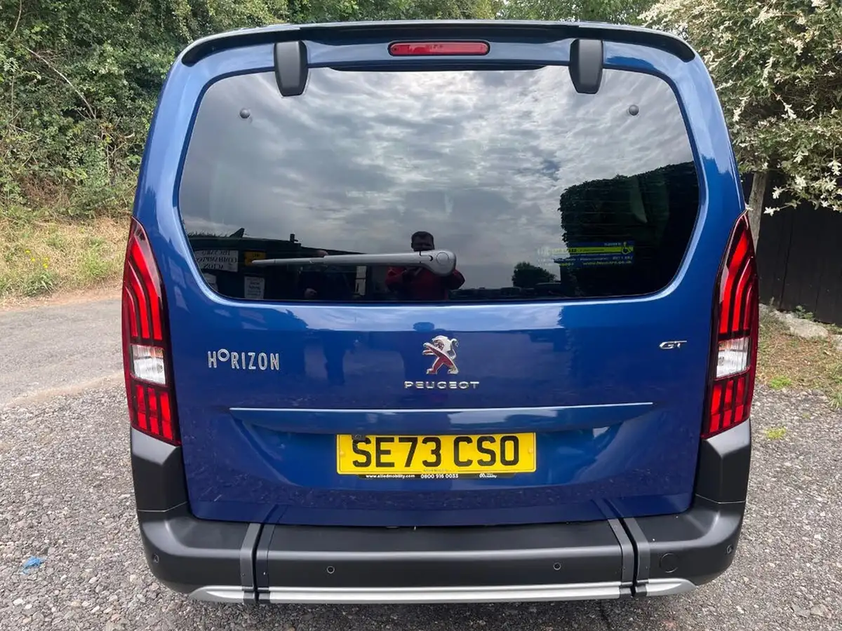 2024-peugeot-rifter-big-5