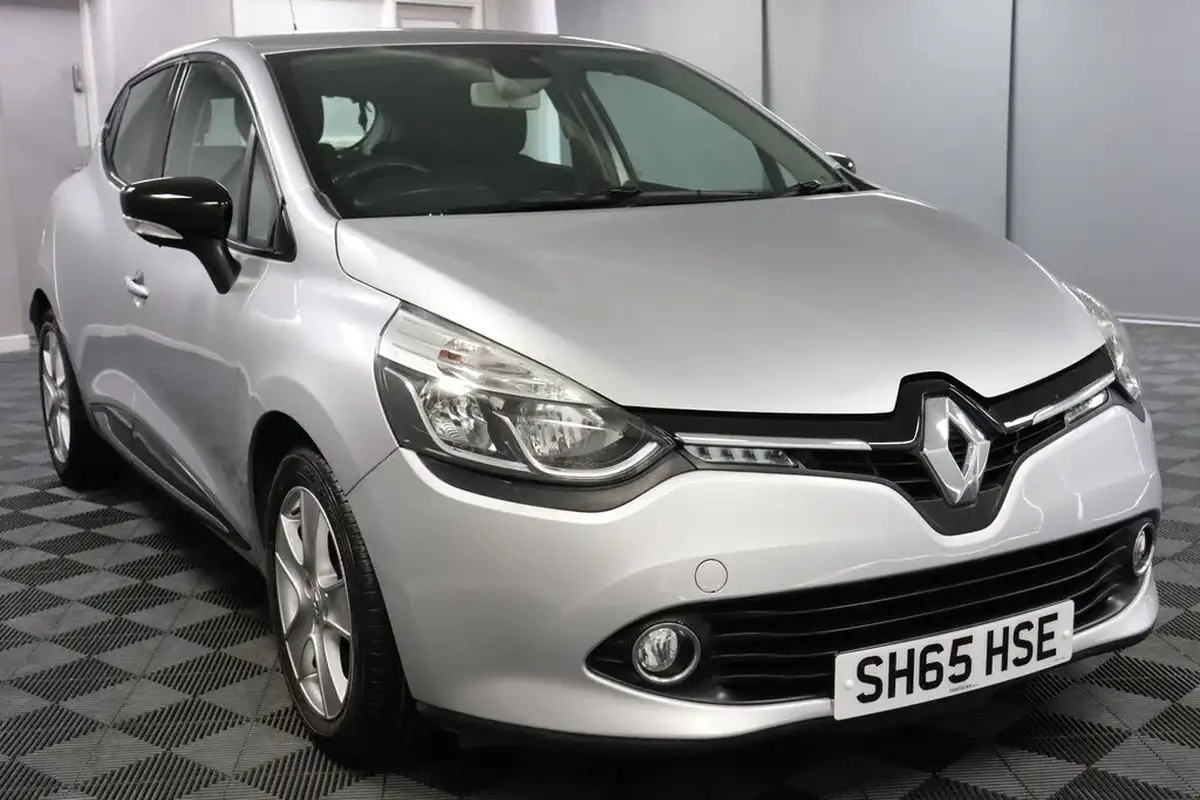 2015-renault-clio-09-tce-dynamique-nav-big-30