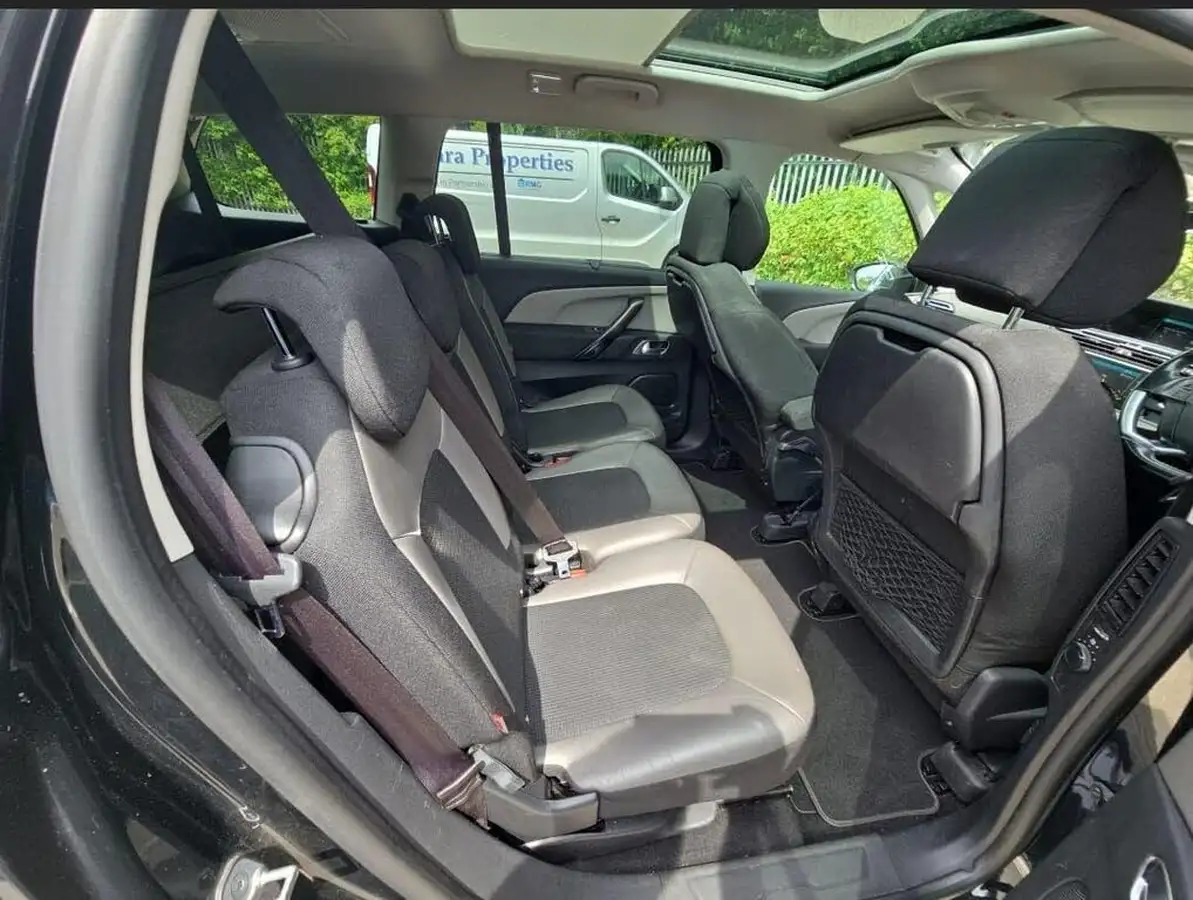 2017-citroen-grand-c4-picasso-16bluehdi-flair-eat6-big-6