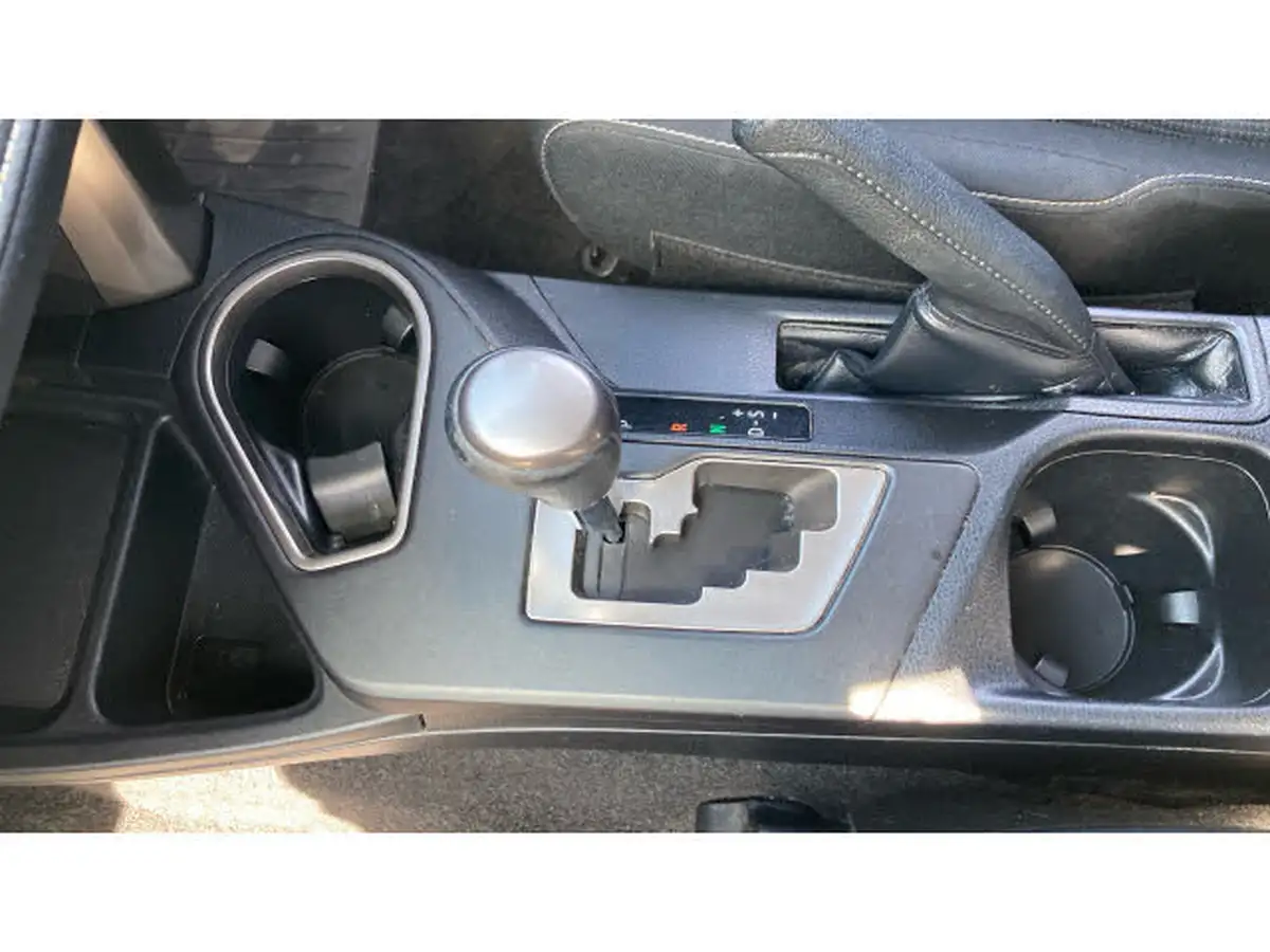 2018-toyota-rav4-25-vvt-i-icon-tech-big-12