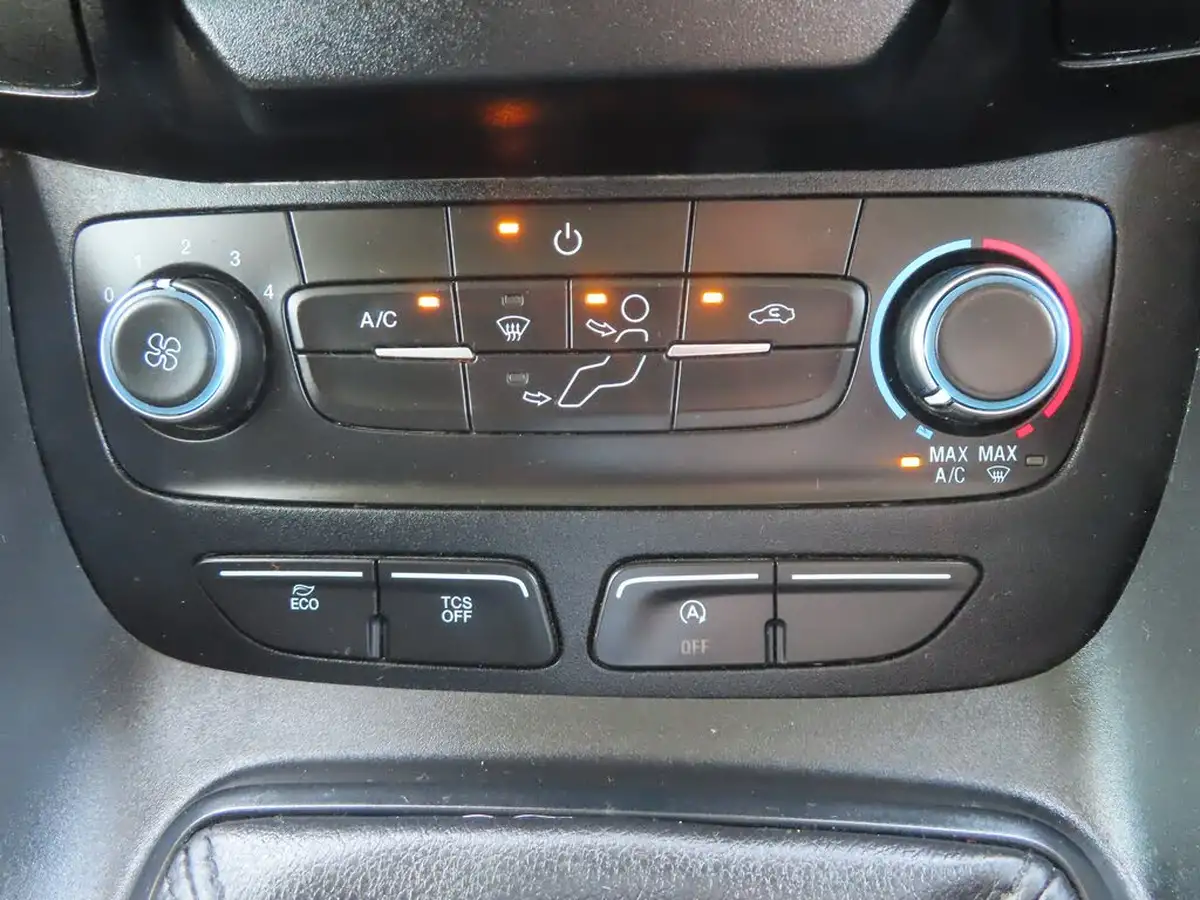 2020-ford-transit-connect-big-44