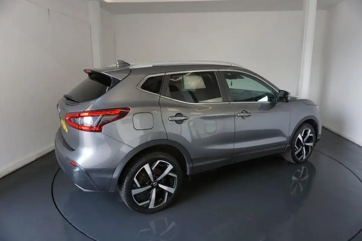 2019-nissan-qashqai-13-dig-t-tekna-140ps-big-9