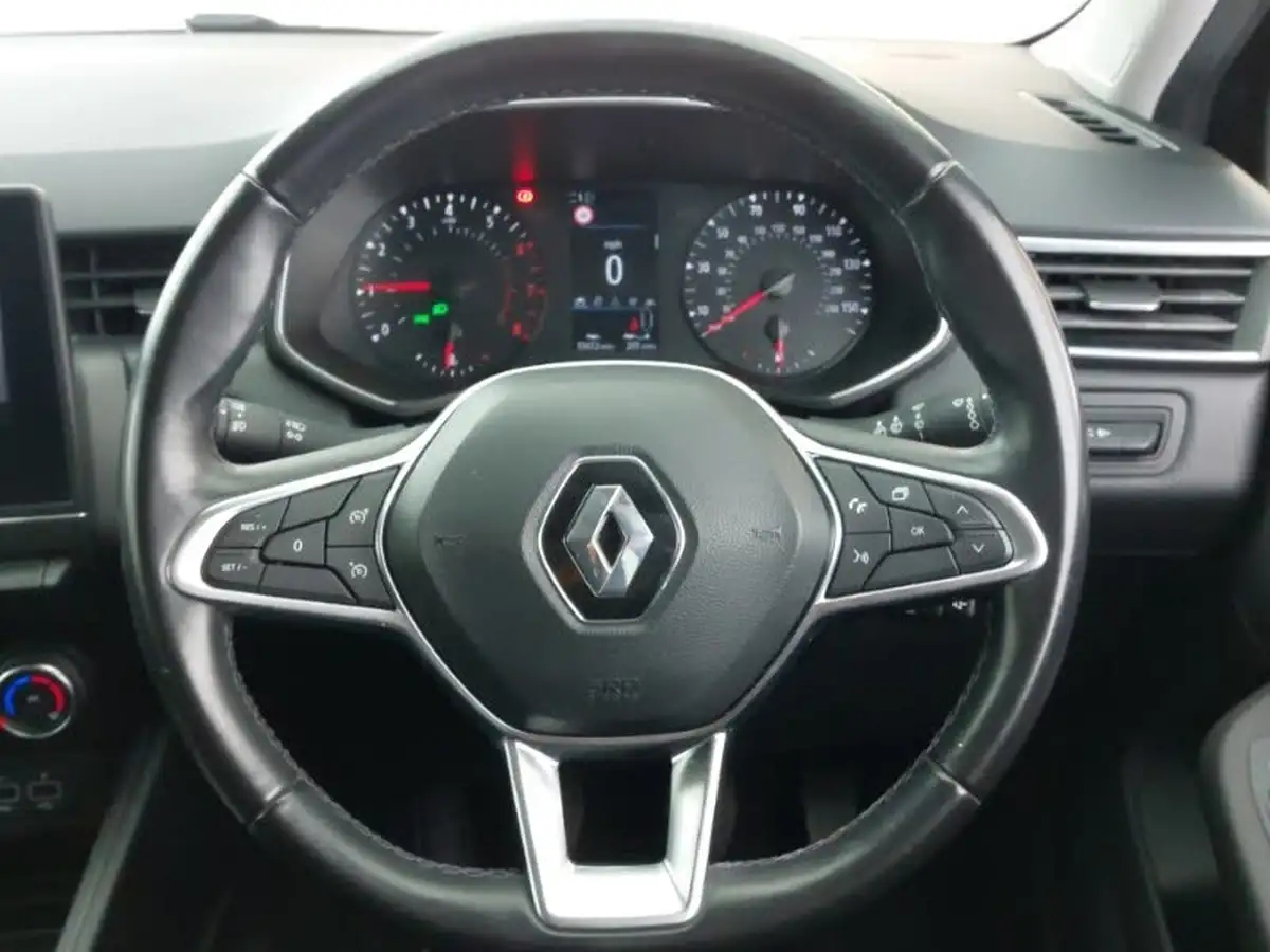 2020-renault-clio-10-sce-iconic-75bhp-big-12